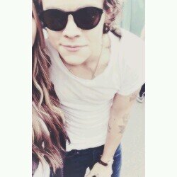 Harry Styles - 19teen - bad boy