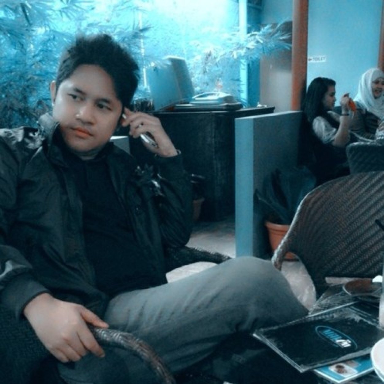 Geologist | Ultras Internazionale | I'm Taurus | Love Kulinair, Movie and Sleeping | Nothing is impossible if believe Allah... | @DestiaUP♥ | Darrel❤️ | Varo❤️