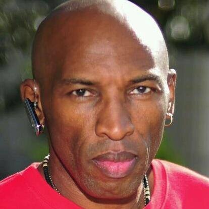 Skateboarder, father, founder of Stedmz. This is my official Twitter account.