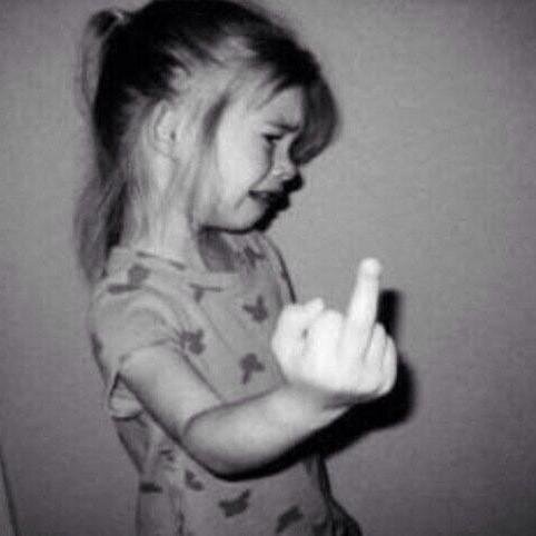 HugYourCrush's profile picture. 