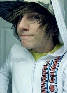 emo 's alive