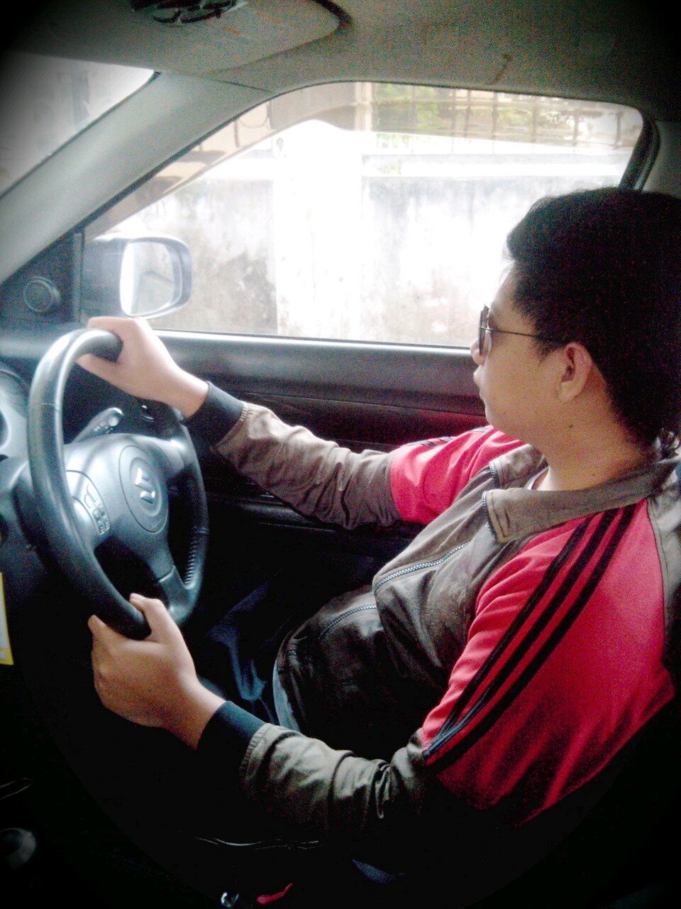 @regionalgarut |          K O M U N I T A S - P E D U L I
 BBM: D273BE47