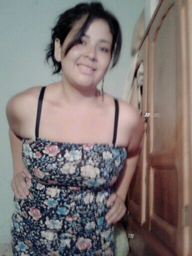 Soy Mama kmbio delineador d ojos x ojeras;el kbello planchado x una cola..d kballo..soY Mama y no inxta nada d lo q deje..x amr y satisfaccion d un Te amo mami!