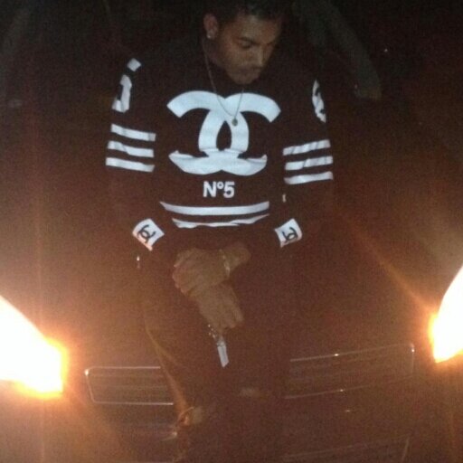 #BlackGuidolife #TeamBLK/PuertoRican... team u already sno ..winter snow..snow angels... snow bunnies..... instagram:blakguido.. kik& snap chat : ajmobeezy