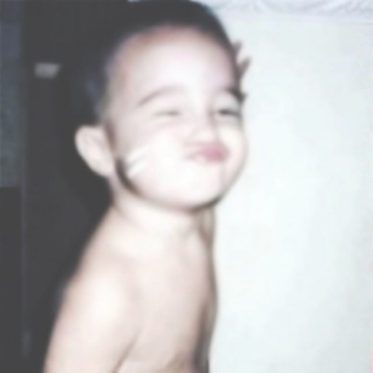 FOLLOW @headphoneliam BECAUSE SHE GAVE YOU THIS FREE FOLLOW ❤