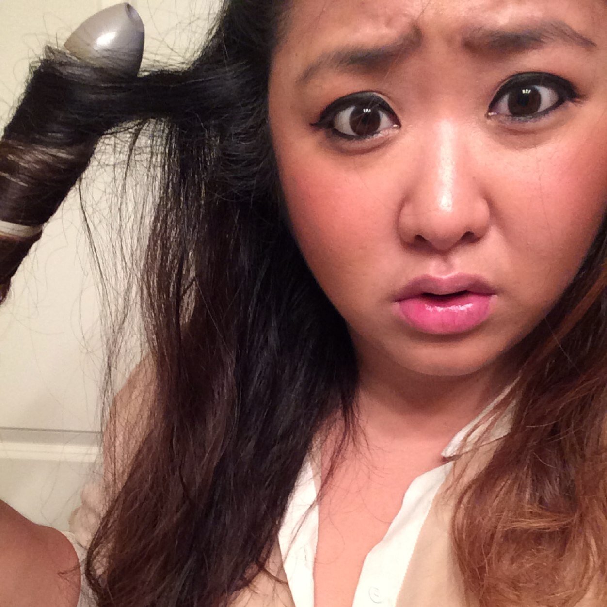 kardstock's profile picture. Boutique Owner, insta-vlogger, youtuber, and avid re-tweeter.