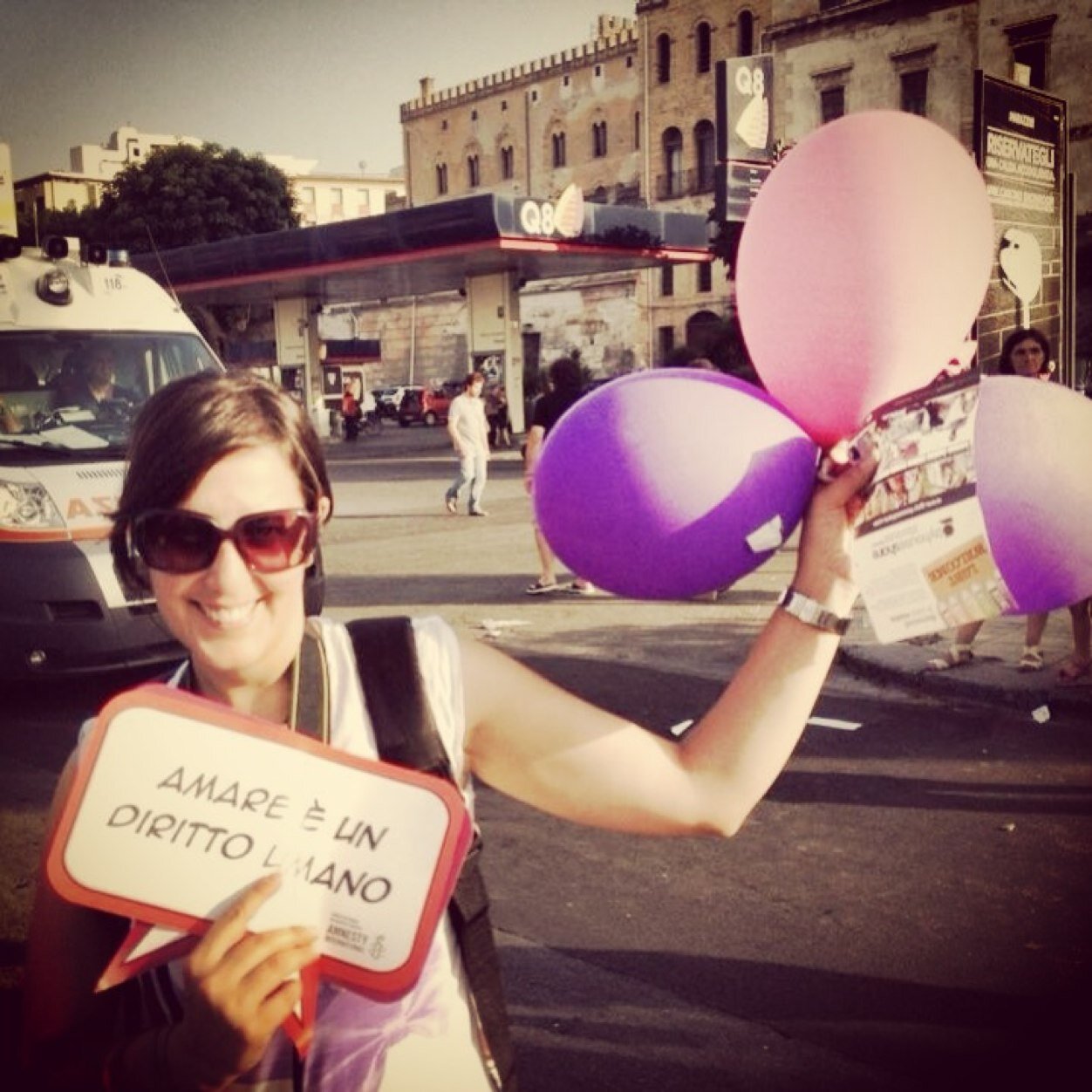 giusypetrotta's profile picture. Io sono io e tu non sei un ca.................................................!!!!!!