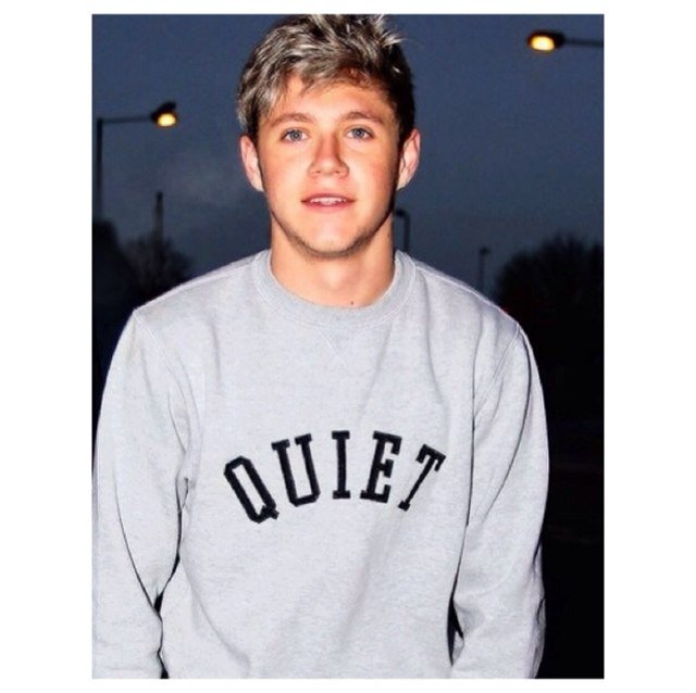 ♡Lets frickle frackle @NiallOfficial♡