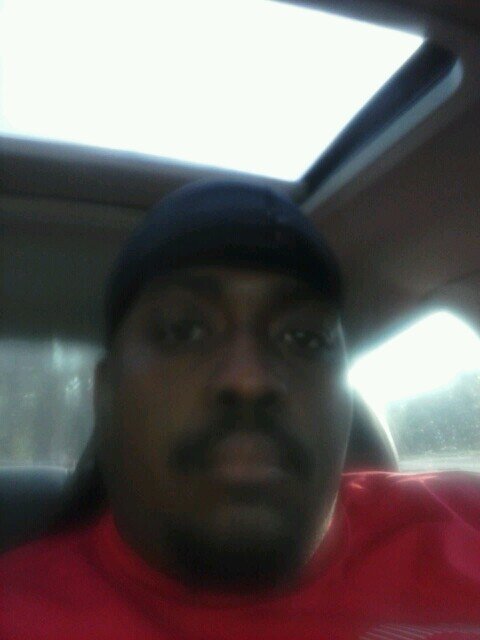 ericfields221's profile picture. 