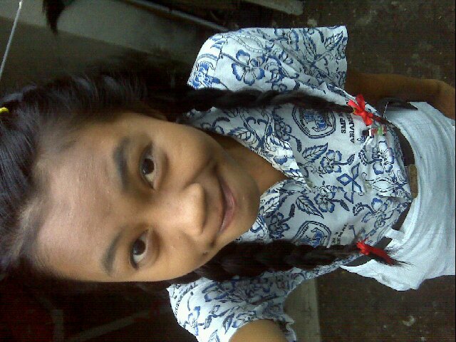 anita aprilian damaristalia selanno .. smp 3 abiansemal .. btn darmasaba .. 9a .. 22041999 .. 087860953010