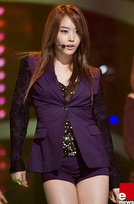 | 18+ | Secret Song Jieun | Trying hard to be literate | Make me scream your name | Submissive | Bi | #yuricious |