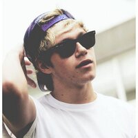 Niall. (@fauxylili) 's Twitter Profile Photo