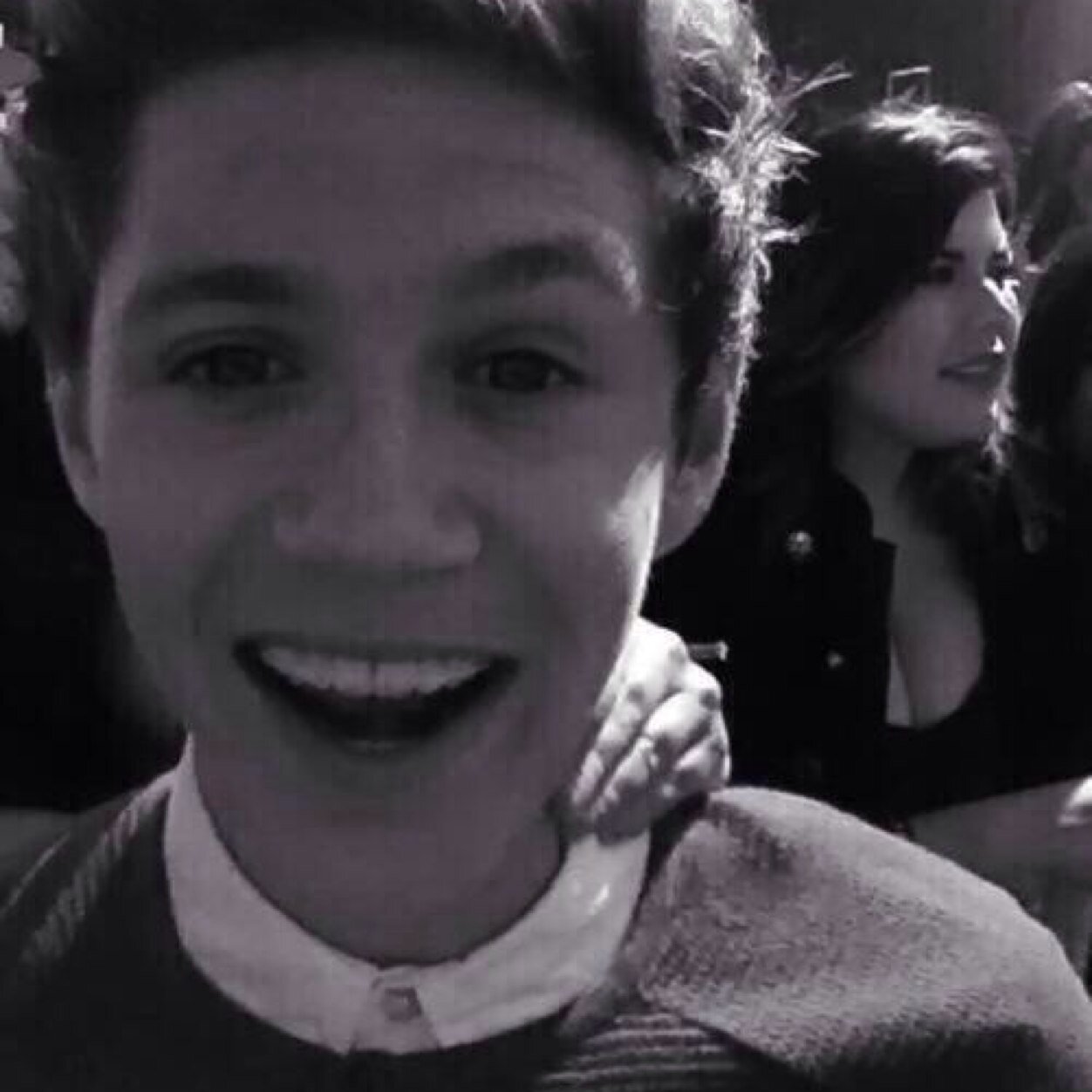 beconfidentbc's profile picture. if you smiled follow @captivationiall