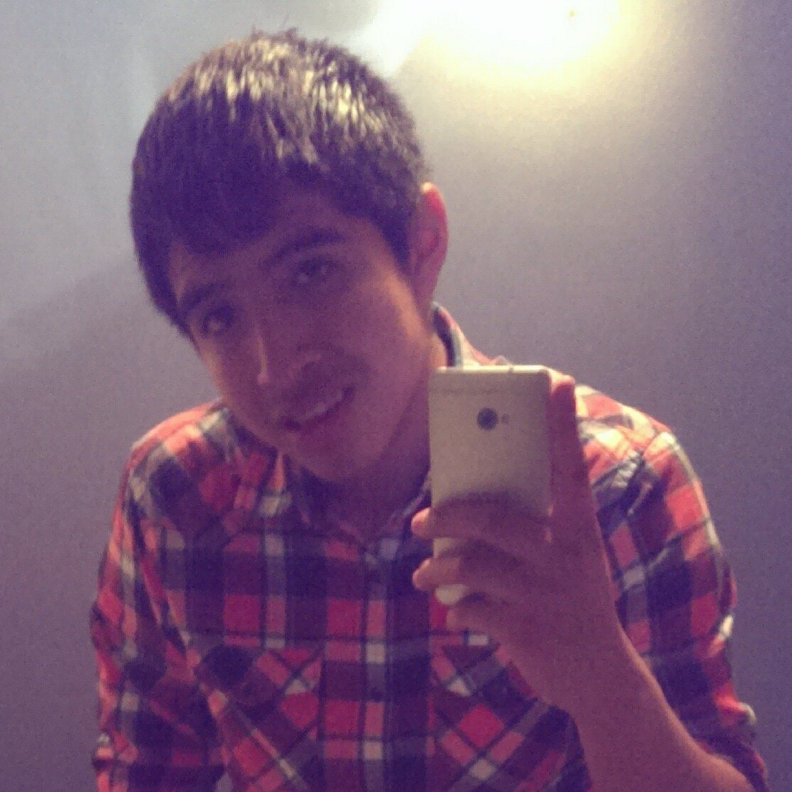 100% mexican. taken since 2.26.13 n never spilting apart. 16 years old.  a sophomore in highschool.
