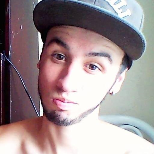 Tenho 17 anos, moro em Cwb, sou meio louco, Qm me conheçe ta ligado, tamo ae... vamo q Vamo