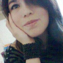 Según mi imaginación soy una estrella de rock, actriz de cine, viajo por el mundo, soy ex alumna de Hogwarts.
Amo la buena música, el buen cine y amo el teatro