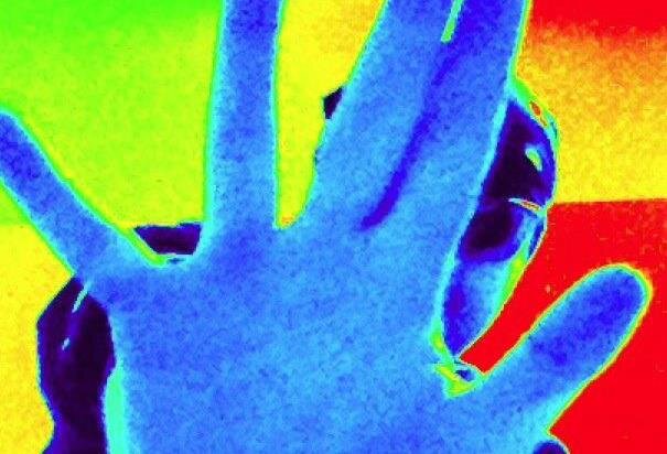 MechaAkshen's profile picture. dad and skater dabble in politics