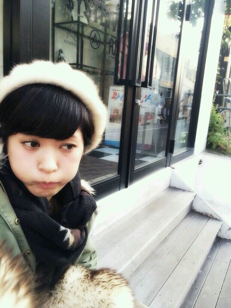 神奈川県高1男子です！サイサイ、近藤夏子、SCANDAL、e-girls、乃木坂46、でんぱ組.inc、アニソン、金爆、NACK5、まぁ気になったらフォローお願いします♪こっちも気になったらフォロバしまーす！(￣-￣)ゞ