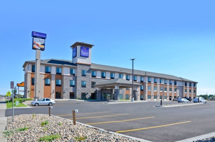 The Sleep Inn & Suites Miles City consists of 90 Guest Rooms, 3 Meeting Spaces, an indoor pool, fitness center, & business center. Call to reserve 406-232-3000