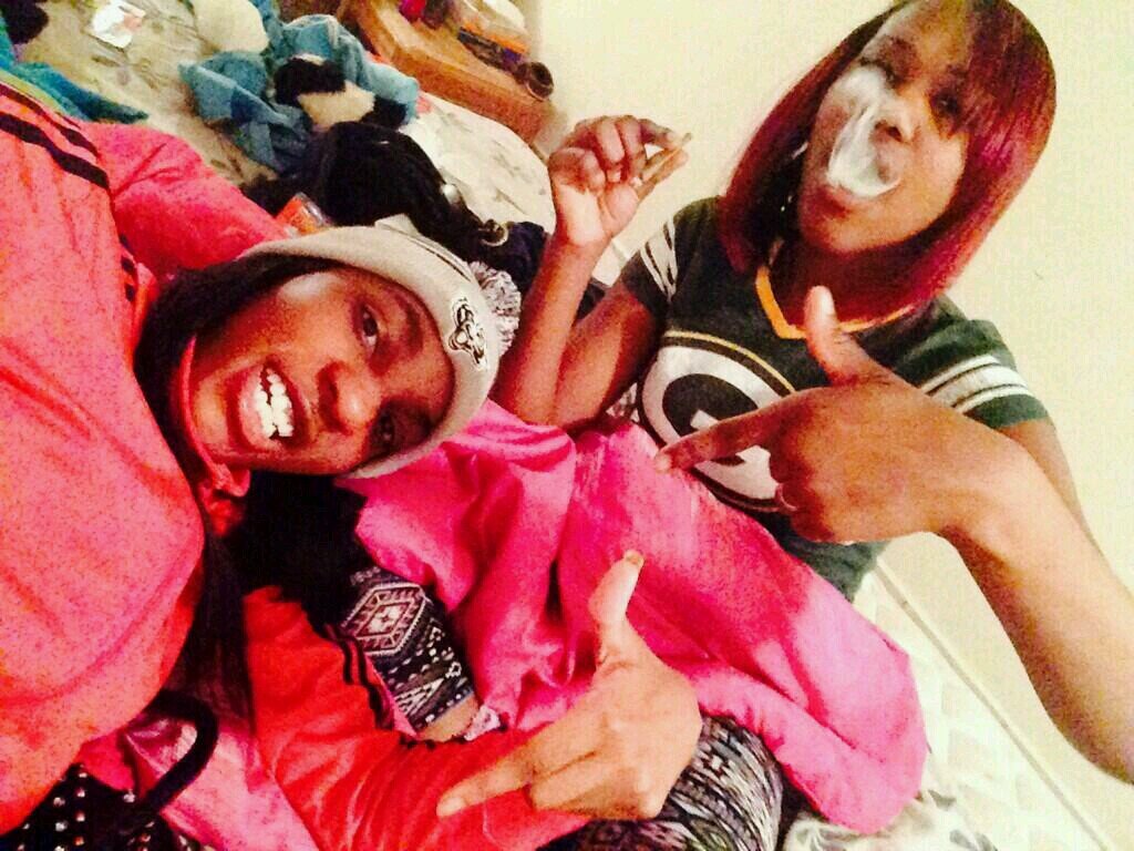 Follow me cause im pretty wit clout . Bad carmel bitch ❤ Pretty Face&&Thick as shit ! M.O.E i put this money shit before me ! http://t.co/pwsJhXB40P