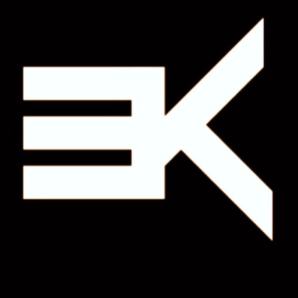 EGriiz's profile picture. Trickshotter Co-Leader of EpiK PS3 Username : EpiK_Griiz SUB EpiK Supremacy