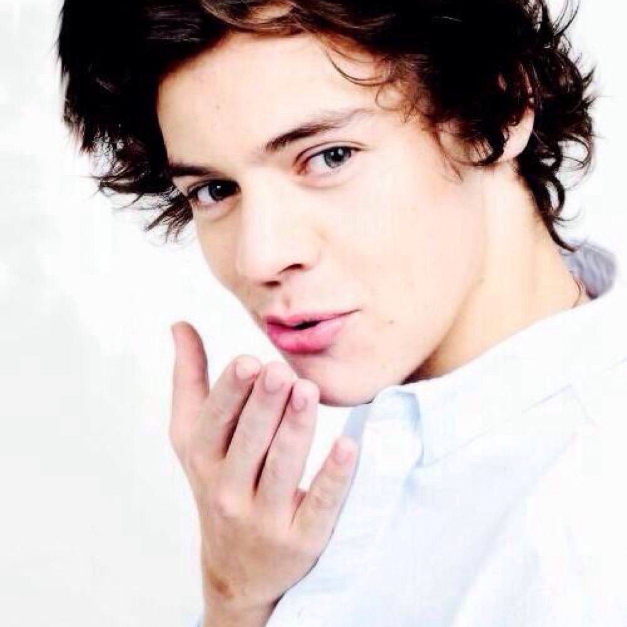 extremelyhappy_'s profile picture. stay strong beautiful|@kittycatnarry|she follows back✨