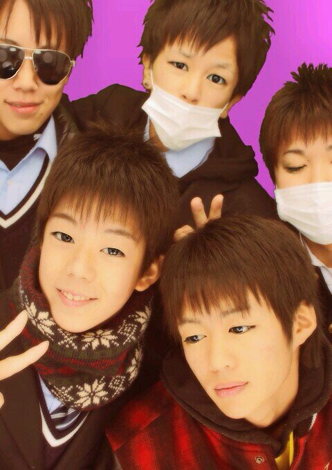 薩中1年E科の十島諒だよ～。じゃんじゃん絡もうお(*^^*)