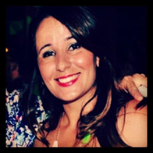 Locutora da radio patamutefm  e Mãe de Gabriella....