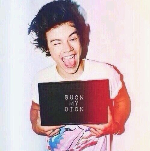 Hiiiiiiii. Cute as a B***** every single one of you. /Roleplayer/Single/Bi