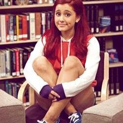 ♛  #Arianator#Guitarist?Nothing sexier than a guy who can play guitar(ex.ME)LOL wahaha ♛
