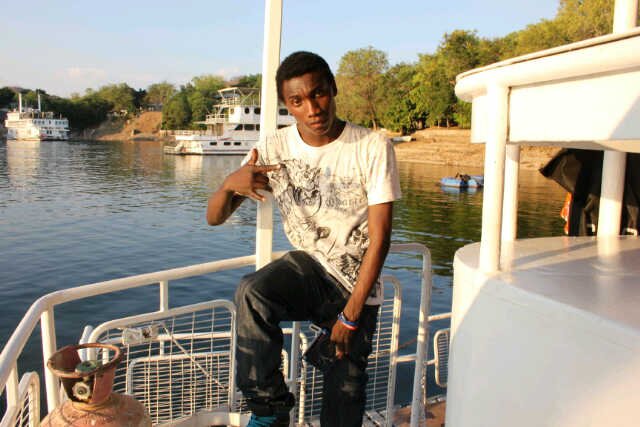 Mwizapanja's profile picture. Am mwiza panja who lovez the truth!!♣ bbm pin #2A731C3