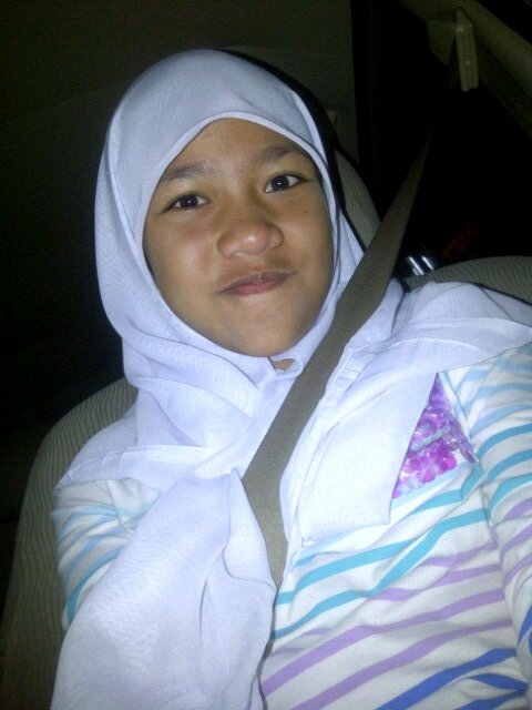 Robbi|| ♥@tasya_Rn16
