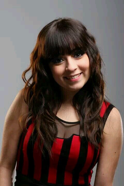 pagina 100% dedicada a @katyamtz si eres Fan unanse me an RT katy barajas . arely telez. y andy moreno pero amo  a #KatyaMtz porque es super linda y tierna