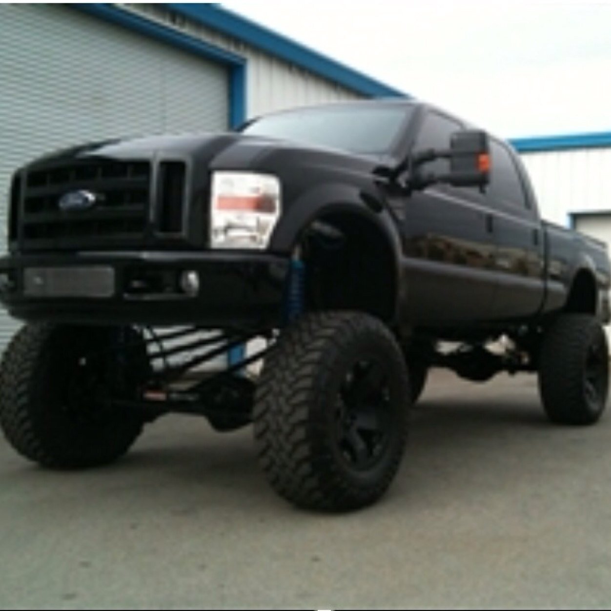 bigbear_customz's profile picture. 