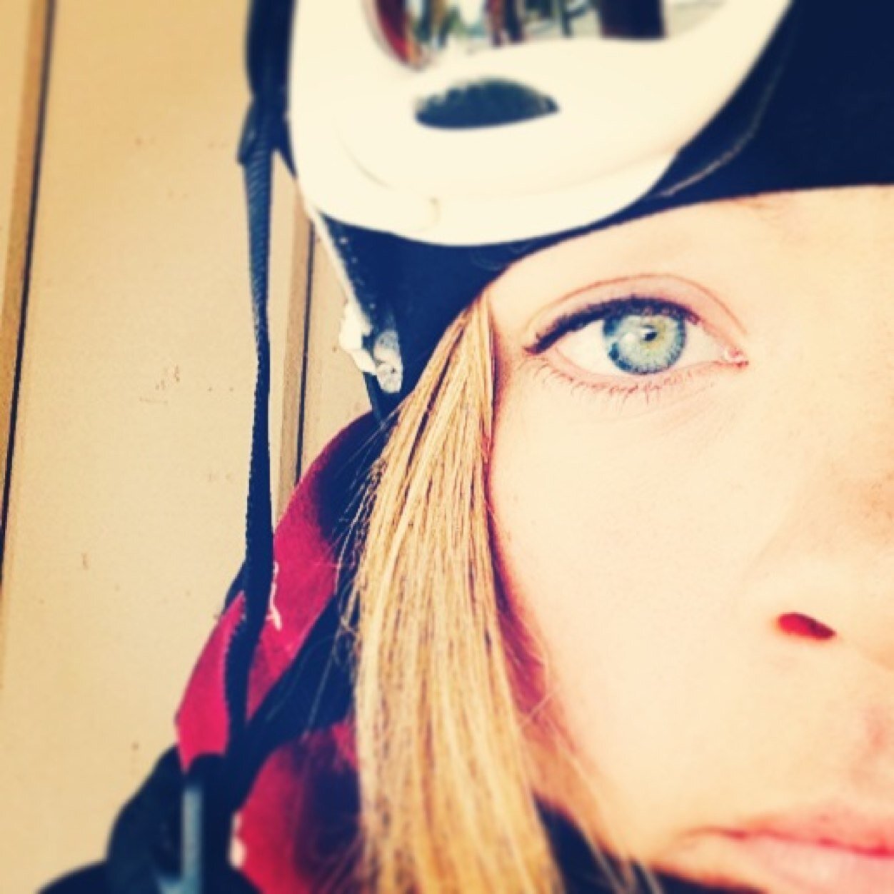 Em_Lonsdale's profile picture. Training & competing with the GB team at the Sochi Olympics 2014. Aspiring photographer. Playing in the great outdoors enthusiast.