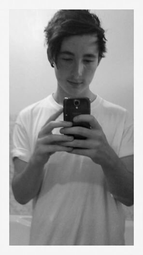 Vaughn_Cosgrove's profile picture. ohhh kill em