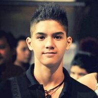 ui (@itmo48) 's Twitter Profile