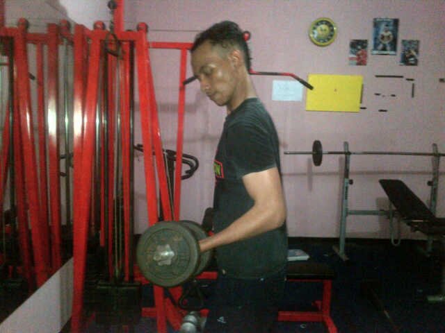 ArnotArnotartha's profile picture. To be DJ Professional