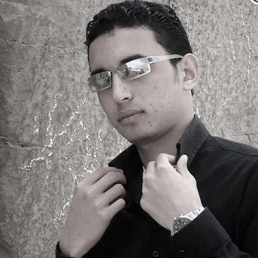 محب لدينه وعاشق لنبيه 
اصدقائى اهم شئ فى حياتى