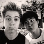 LUKE PLEASE FOLLOW ME [ @withnayel ]... IM ON TWEET LIMIT