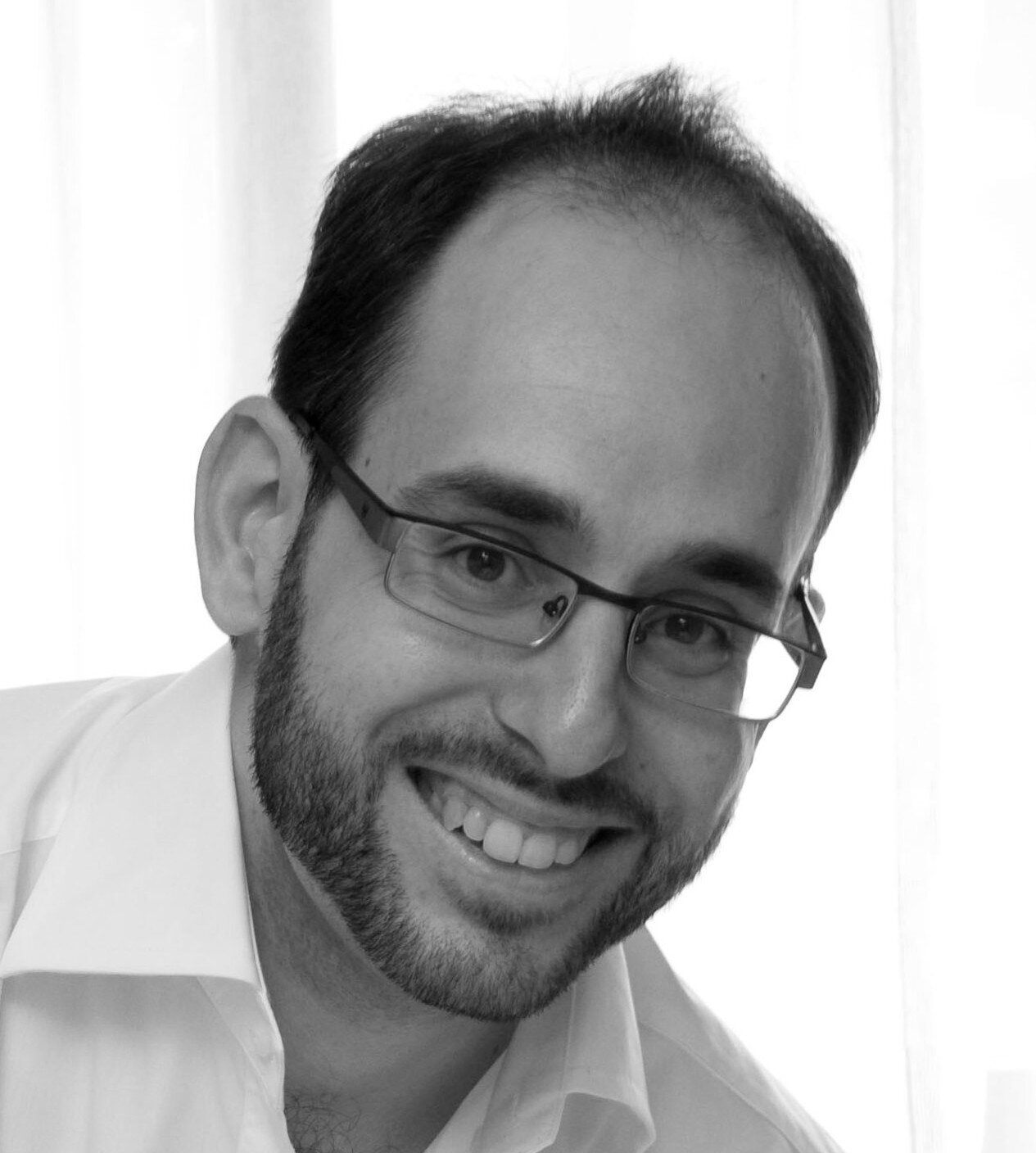 Oscar_Cubillo's profile picture. Director Desarrollo de Negocio, Alianzas y Experiencia Cliente en EDP SOLAR | Profesor en Dirección de Empresas, Ventas, Marketing y CX