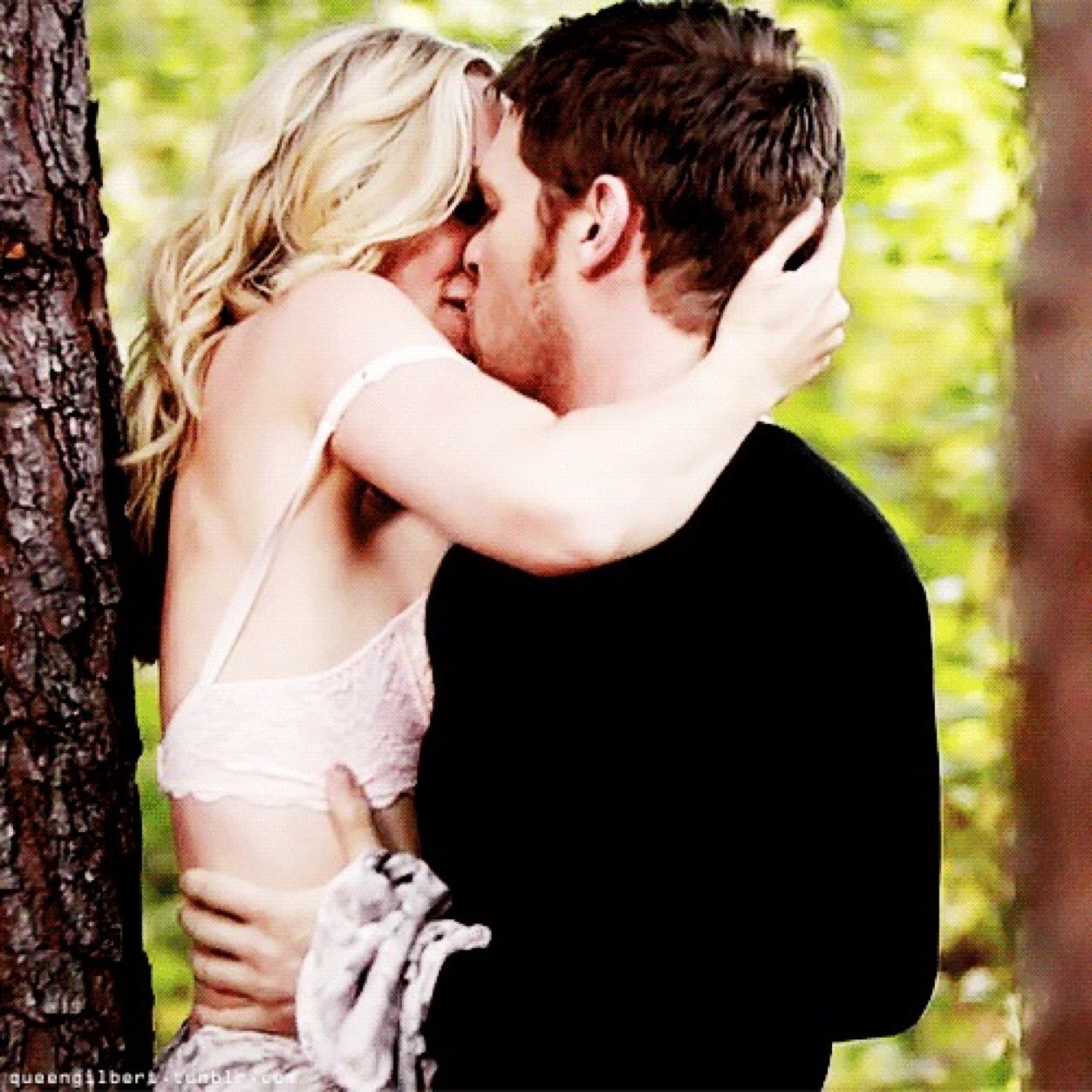 Maybe I'm too busy being yours to fall for somebody new •Finnick• long may she reign ∞ TVD & TO