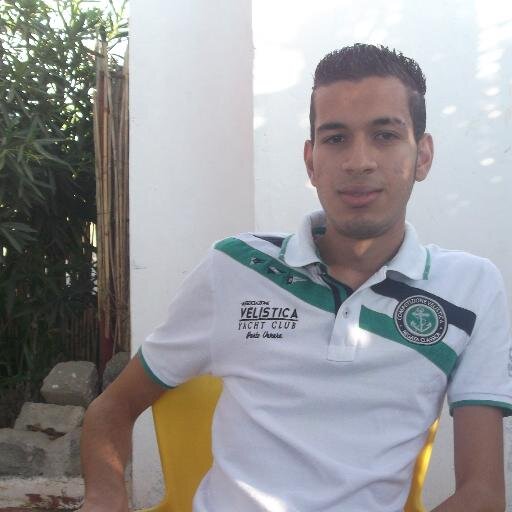 oualidDib's profile picture. 