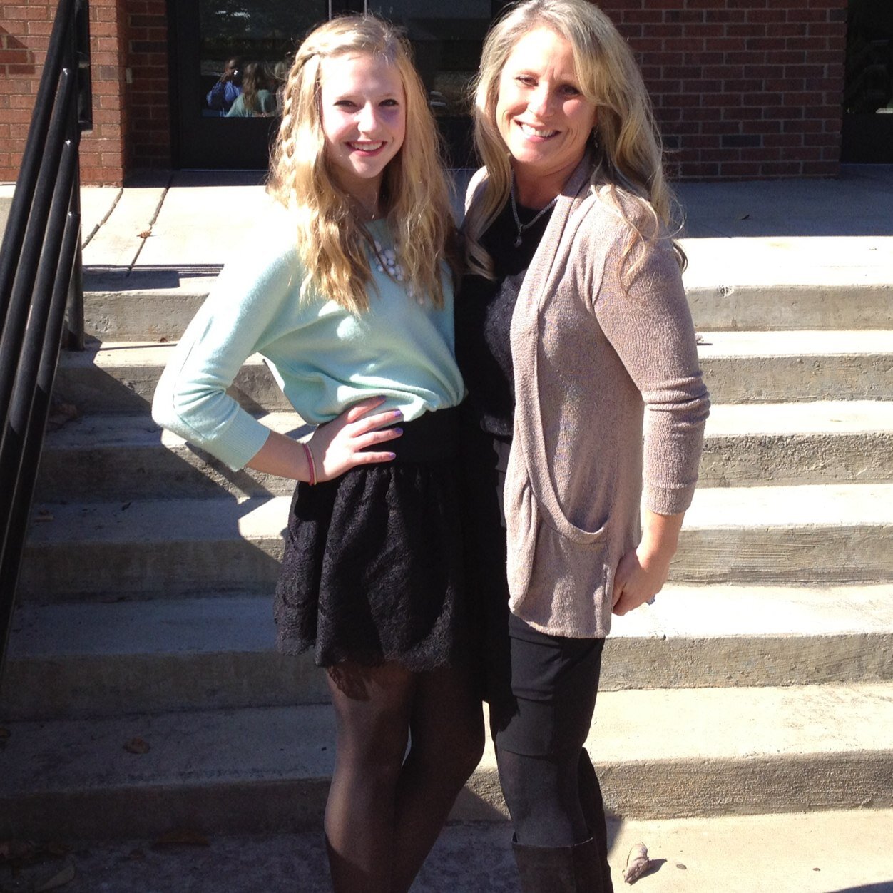 katie_w99's profile picture. New twitter at @katiegwilliams2