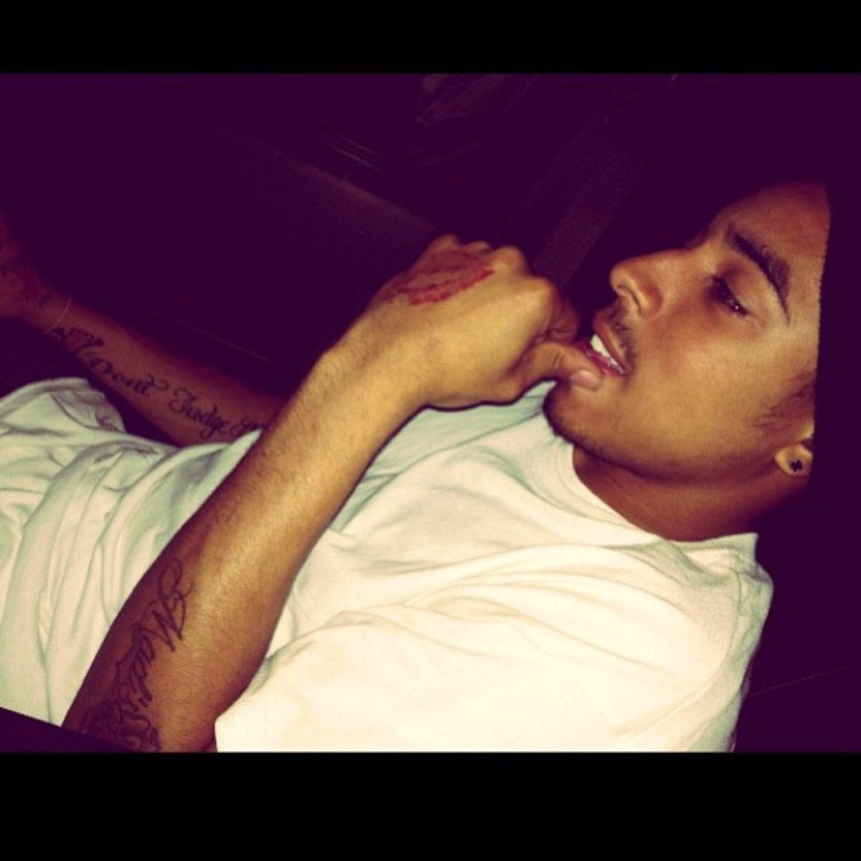 Chillin
IG: @__Quee
#TeamFollowBack