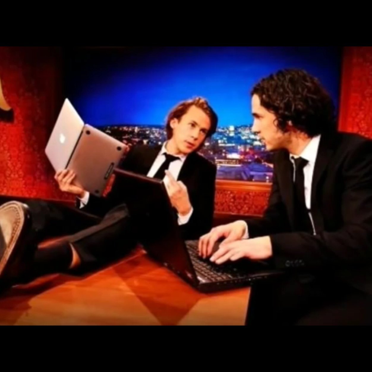 juliamuelller's profile picture. love ylvis