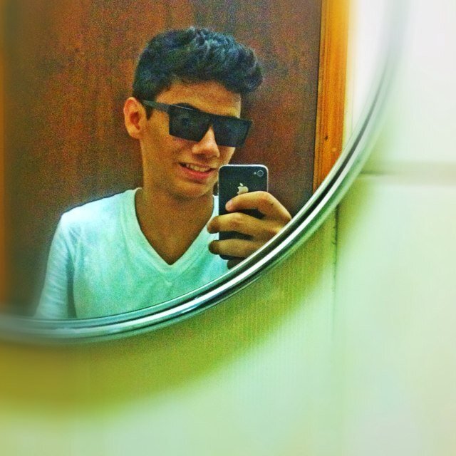Todo mundo cresce, todo mundo amadurece, mesmo não querendo, todo mundo muda. só da @_Leehcs 3
