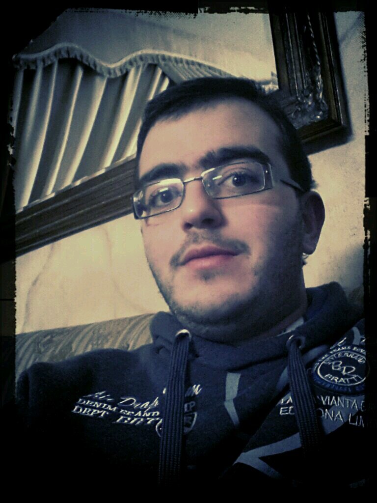 mohamad_hash's profile picture. 