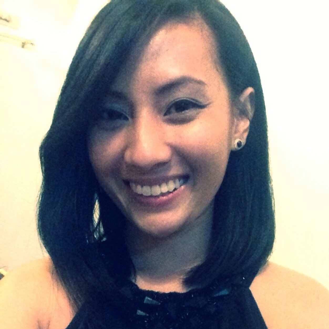 lesliegabe's profile picture. There's such a lot of world to see.