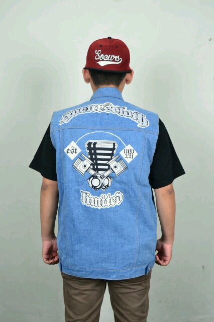 Brand from Gresik - East Java Indonesia   #Gangsta#Rockabilly #OldSkull#Music.   For info & order Cp : +6283856315581 | PIN : 29E95936